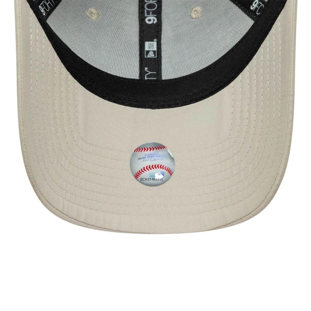Imagem 5 do produto Boné Feminino New Era New York Yankee MLB Flawless Light
