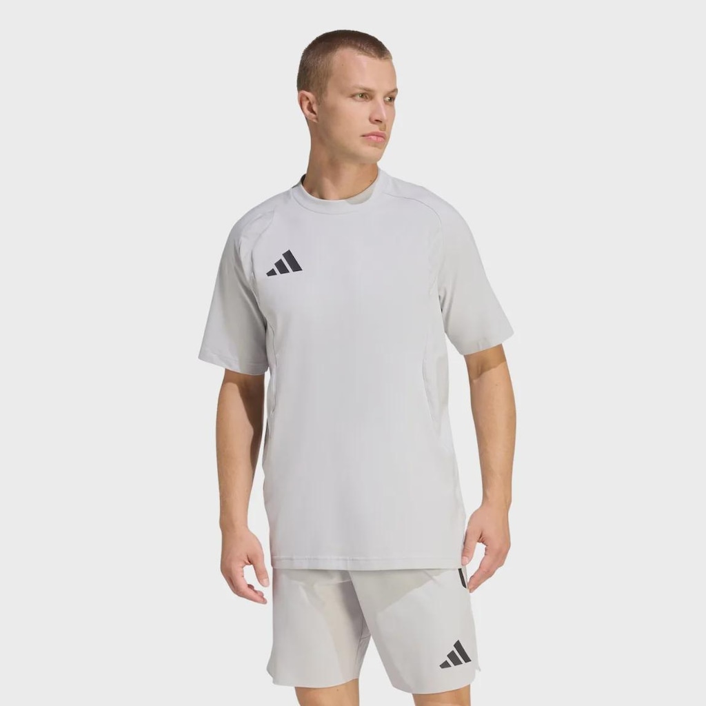 Camiseta adidas Tiro Travel  - Masculino