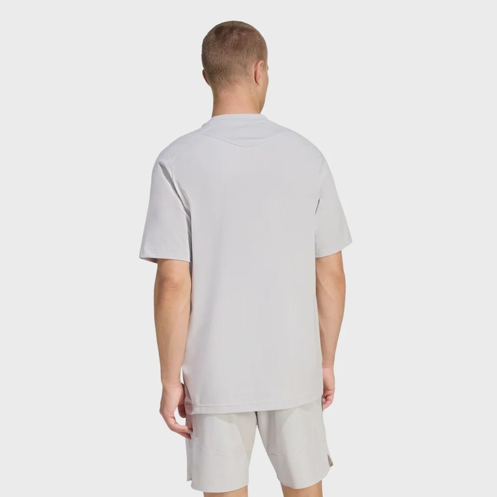 Imagem 2 do produto Camiseta adidas Tiro Travel  - Masculino