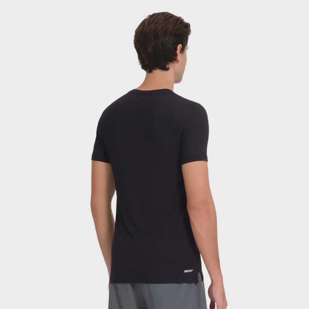Imagem 2 do produto Camiseta New Balance Sport Essentials Masculina