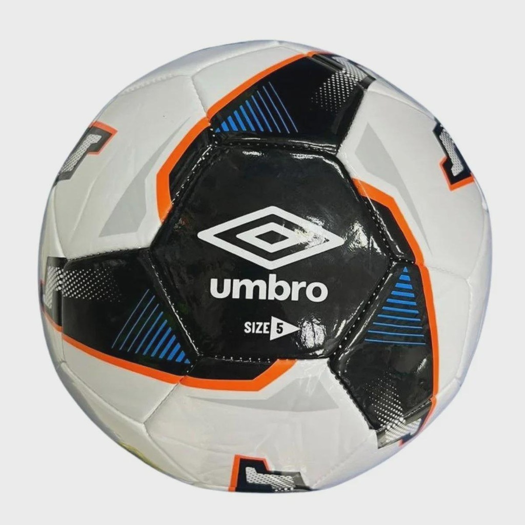 Bola de Futebol de Campo Umbro Tristar