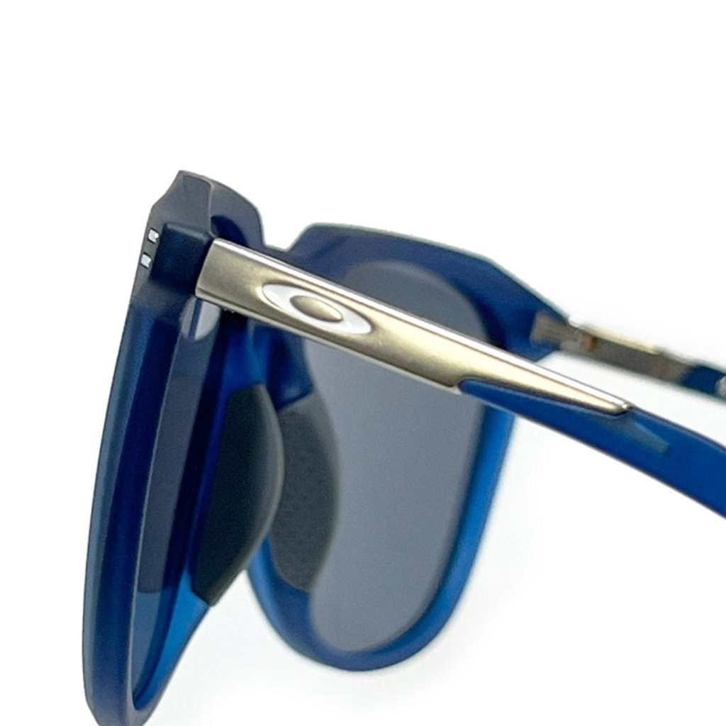 Imagem 5 do produto Óculos Oakley Thurno Prizm Matte Trans Blue