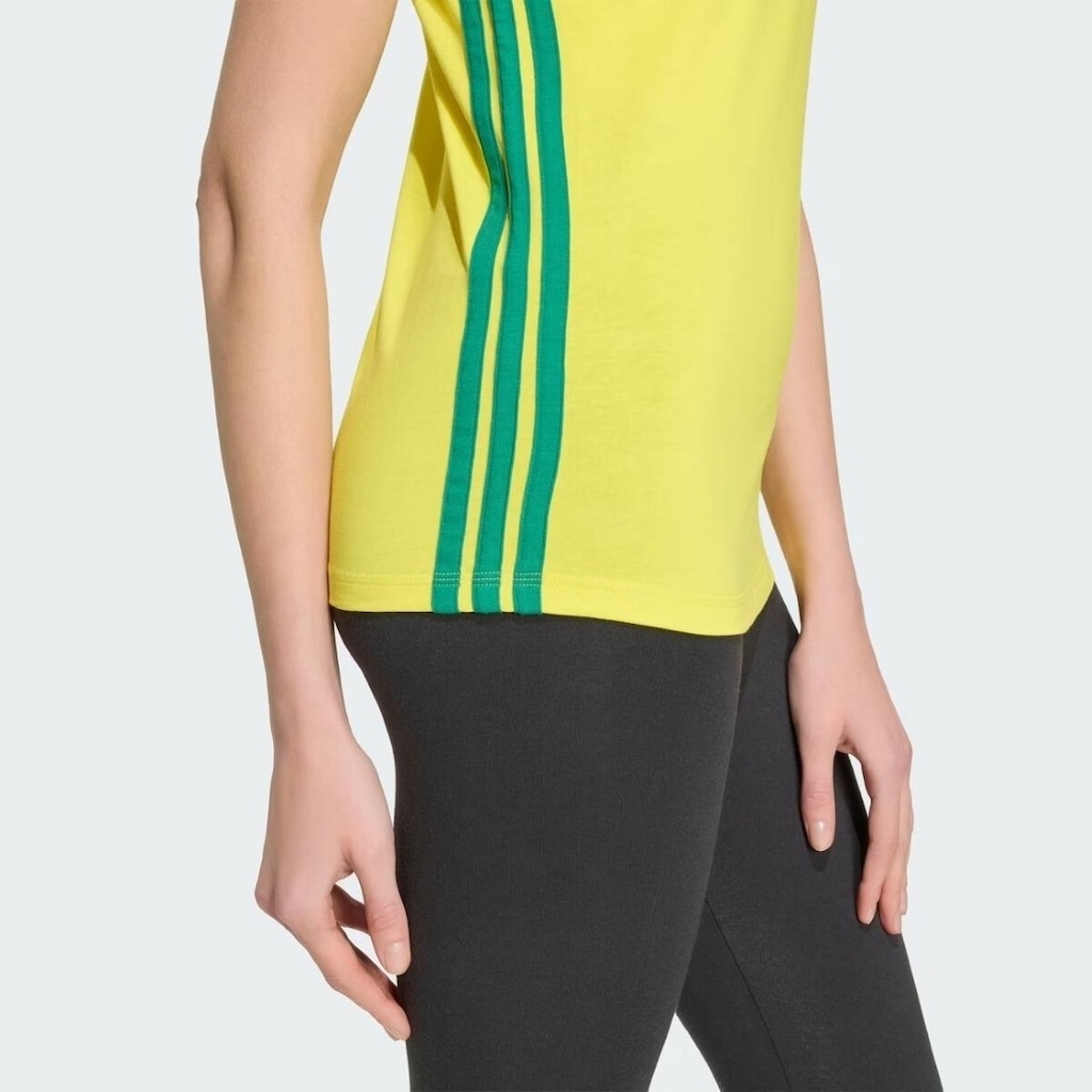 Imagem 4 do produto Camiseta adidas do Brasil Malha Essentials Três Listras - Feminina