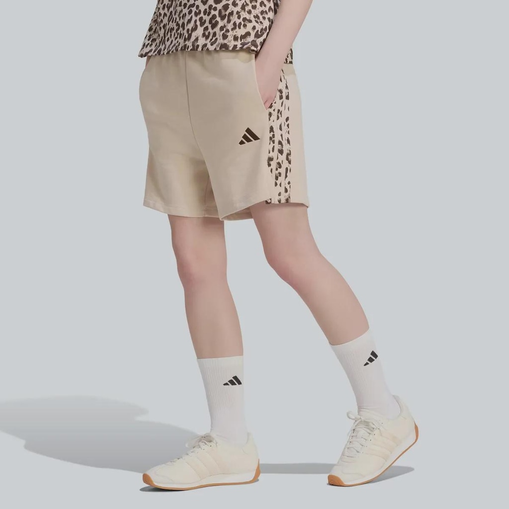 Imagem 1 do produto Short adidas Seasonals Feminino
