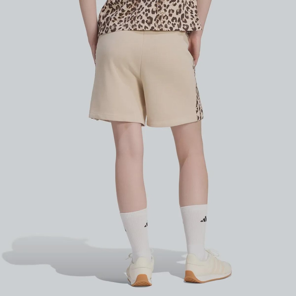 Imagem 2 do produto Short adidas Seasonals Feminino