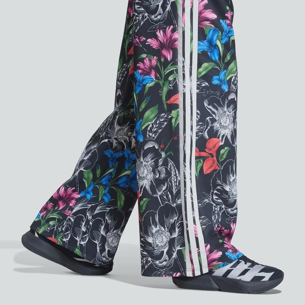 Imagem 4 do produto Calça adidas Farm Tiro Florida Feminina