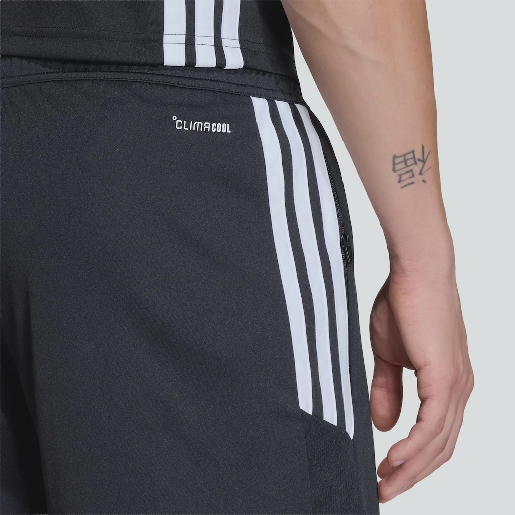 Imagem 2 do produto Shorts adidas Tiro 26 Essentials - Masculino