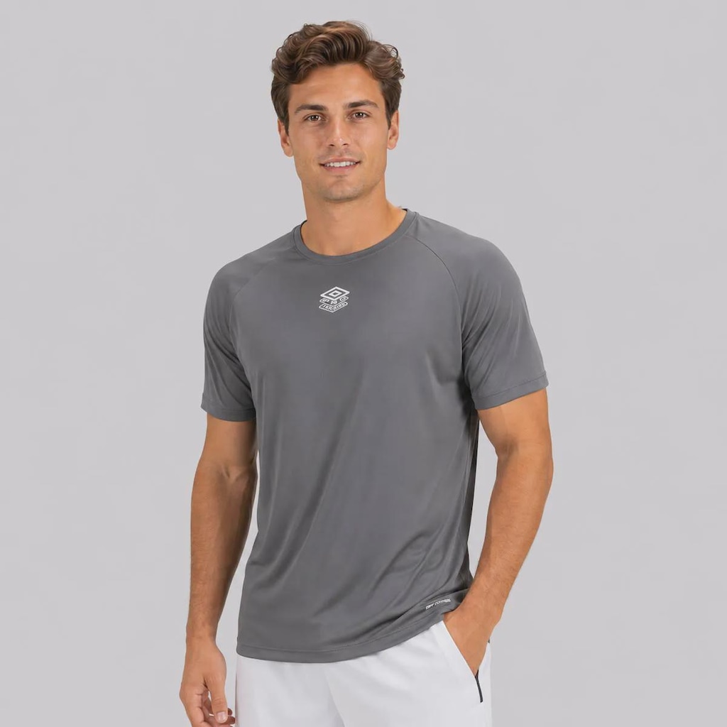 Imagem 3 do produto Camisa Umbro Poliamida Essential II Masculina