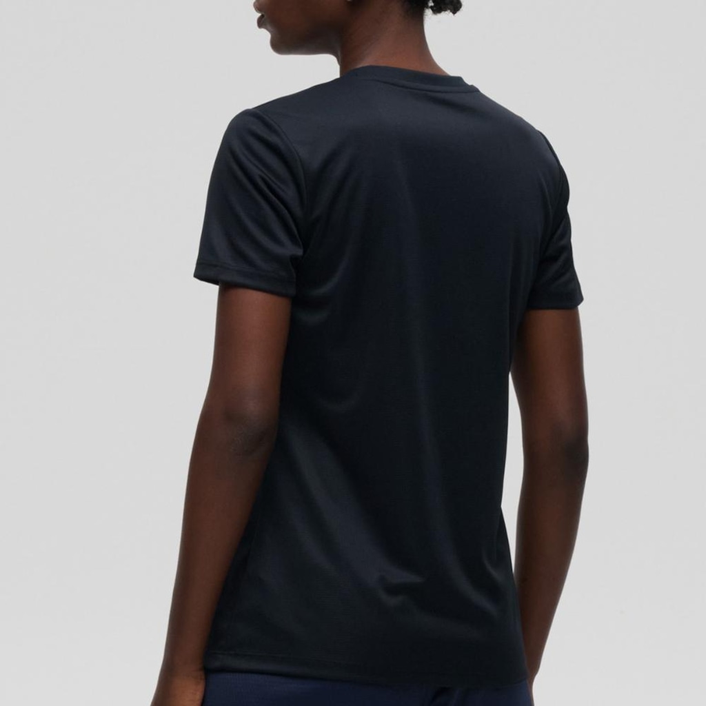 Imagem 2 do produto Camiseta Umbro Striker Premium - Feminina