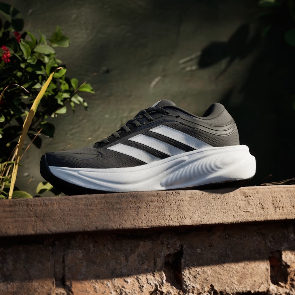 Imagem 2 do produto Tênis Feminino adidas Response 2