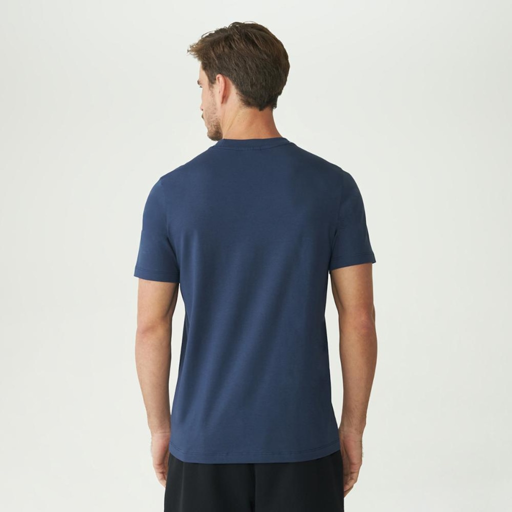 Imagem 4 do produto Camiseta Fila Regular Letter Premium IV Masculina