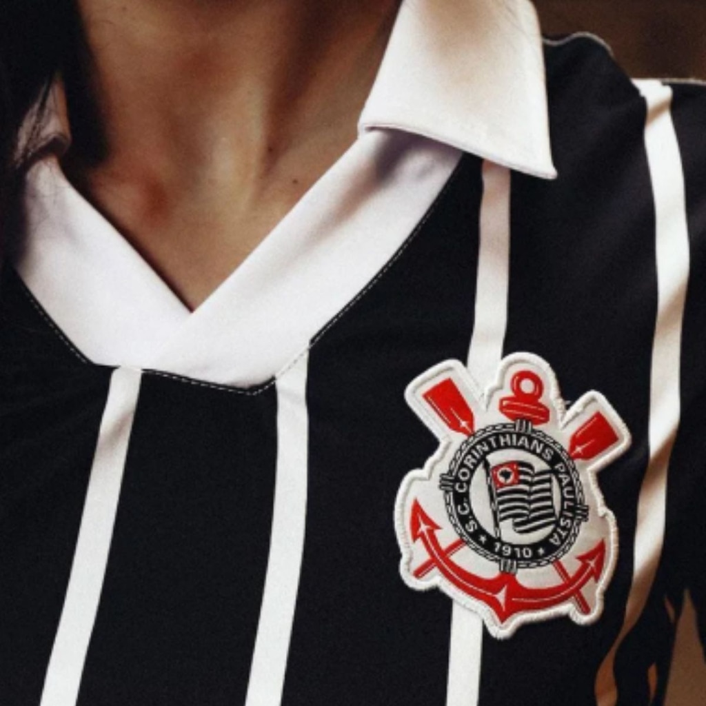 Imagem 3 do produto Camisa Cropped do Corinthians Retrô - Feminina