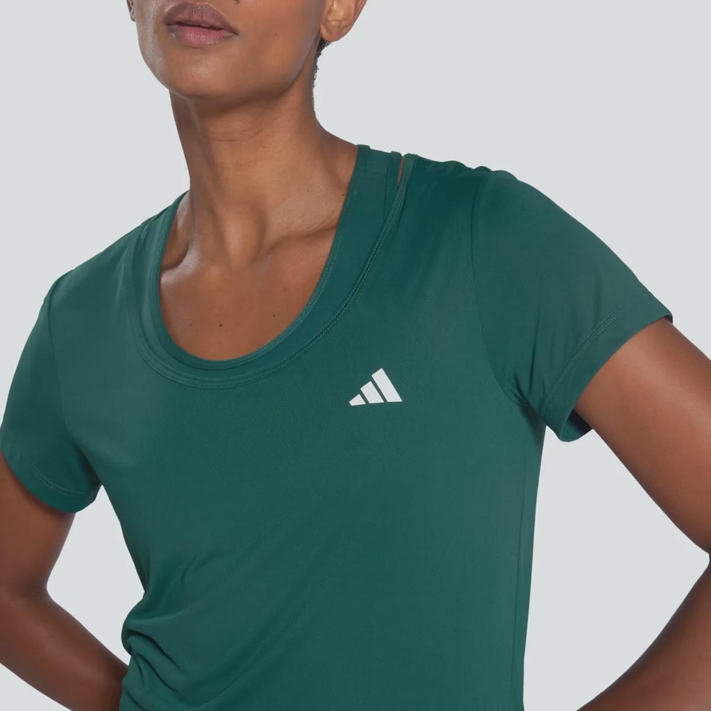 Imagem 3 do produto Camiseta adidas Curve Feminina