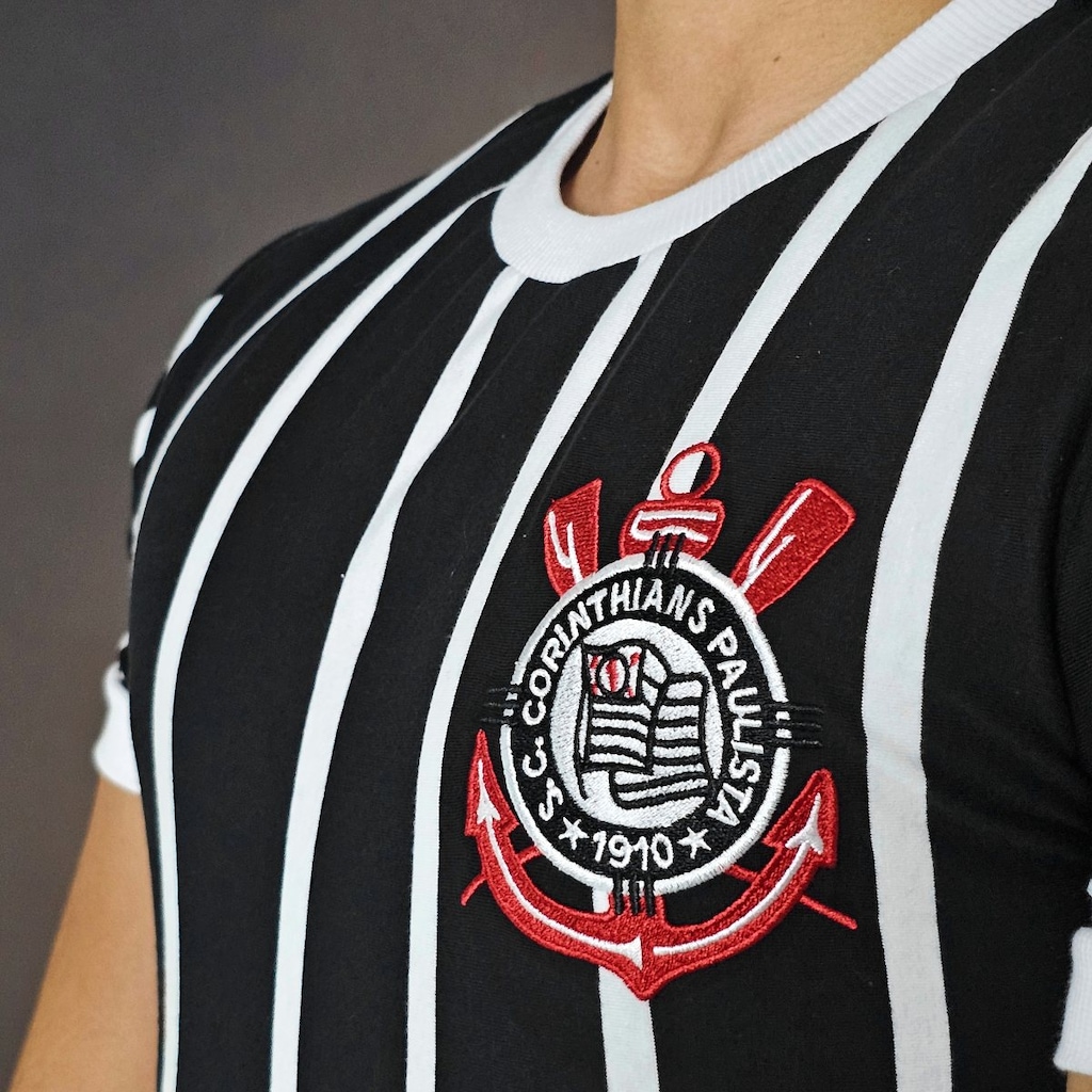 Imagem 3 do produto Camisa do Corinthians Retrô Democracia 1982 Plus Size Coimbra - Masculina