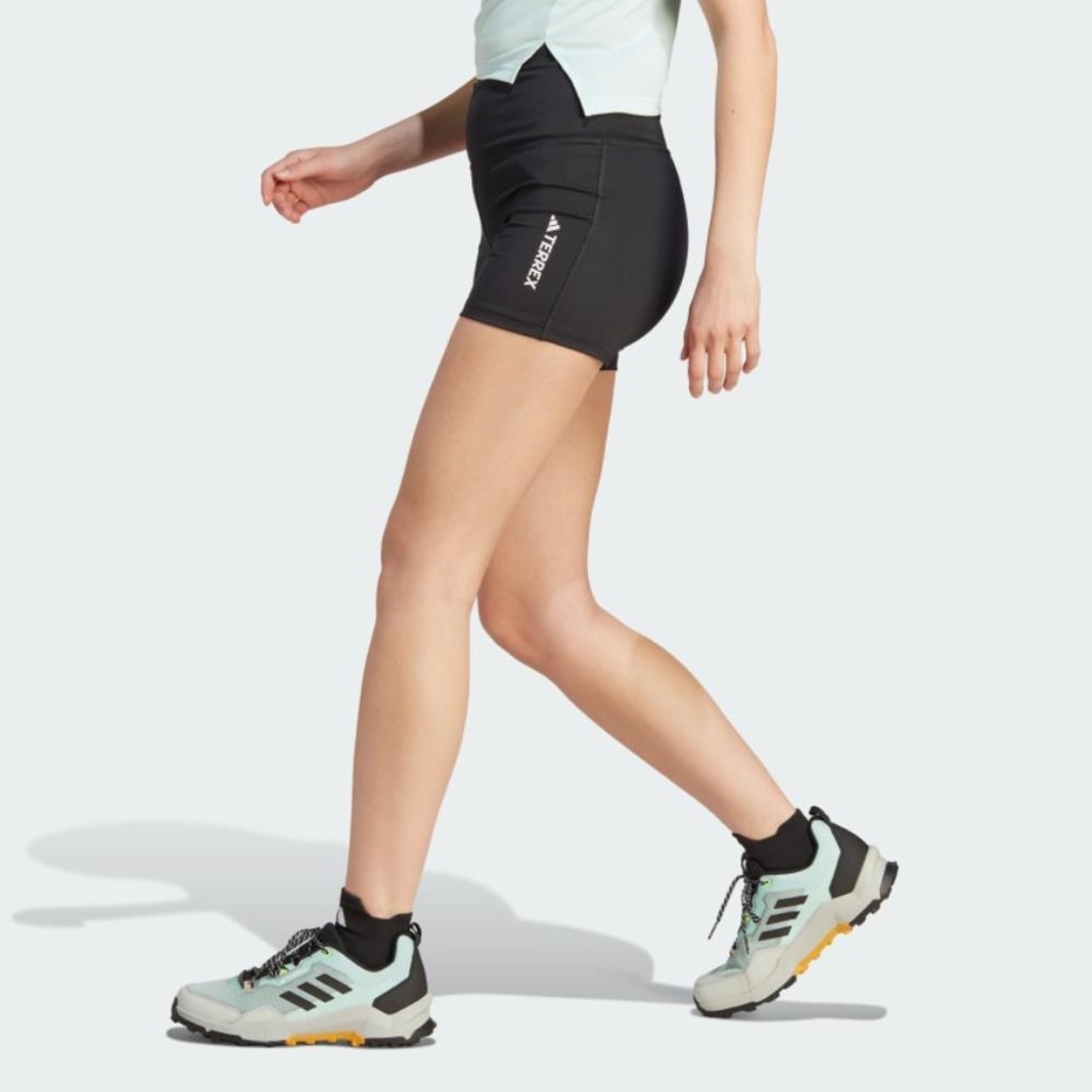 Imagem 2 do produto Short adidas Feminino Terrex IB1892 Meia Coxa Fitness