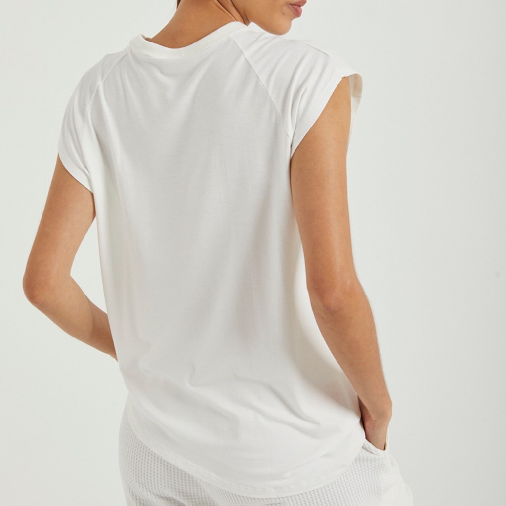 Imagem 2 do produto Camiseta Colcci Vis Up Comfort Off Shell