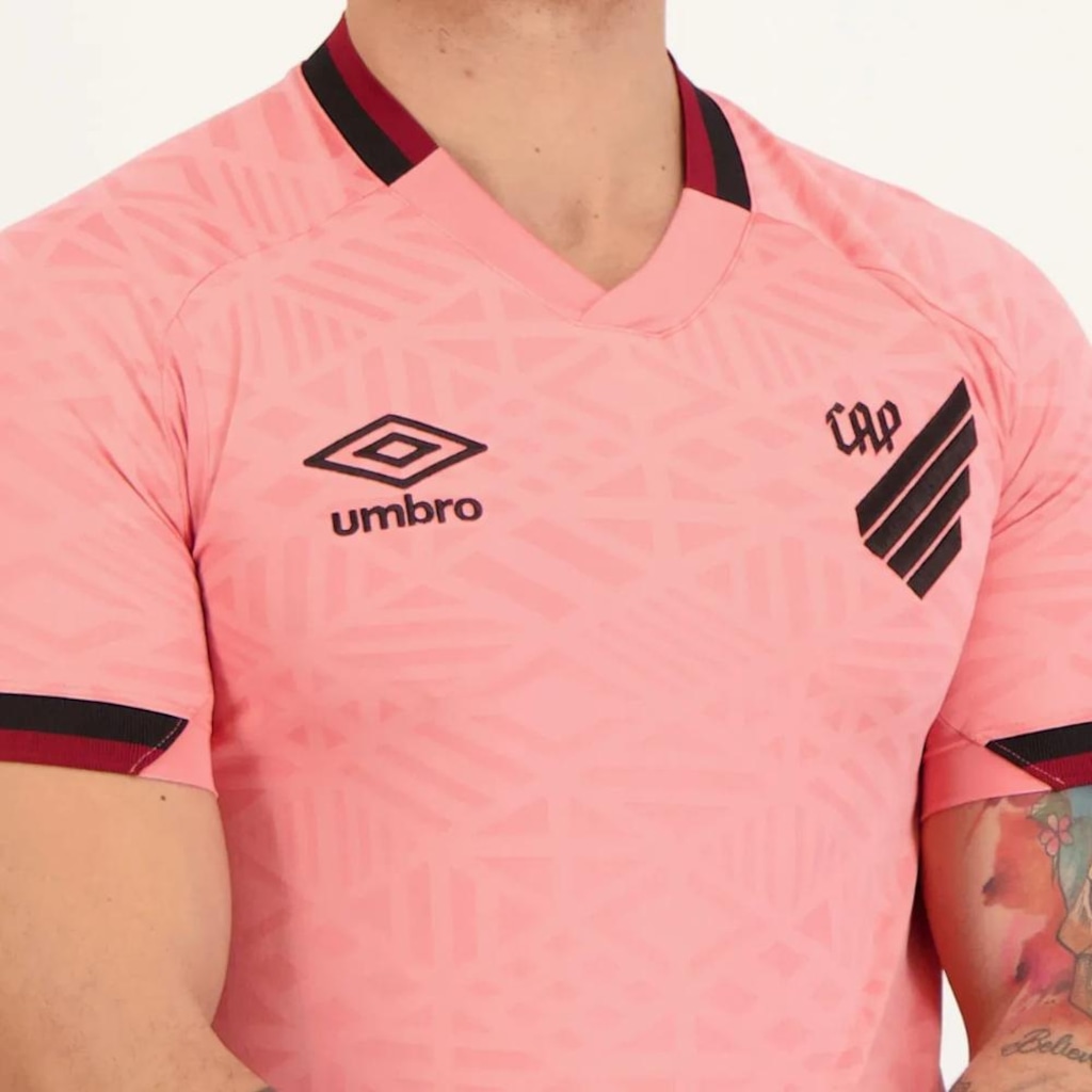 Imagem 3 do produto Camisa do Athletico Paranaense Outubro Rosa 2022/23 Umbro Masculina