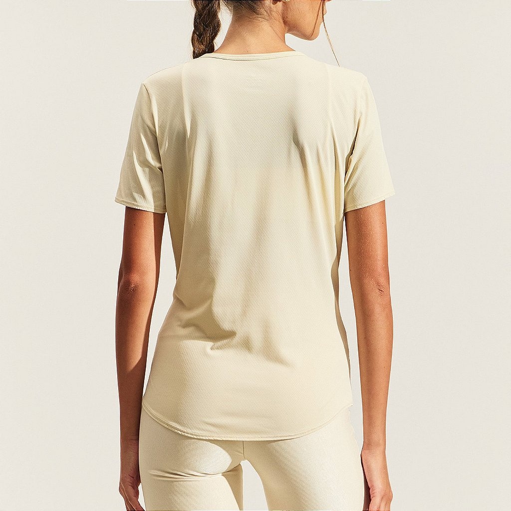 Imagem 2 do produto Blusa Colcci New Comfort Fit Performace Feminina