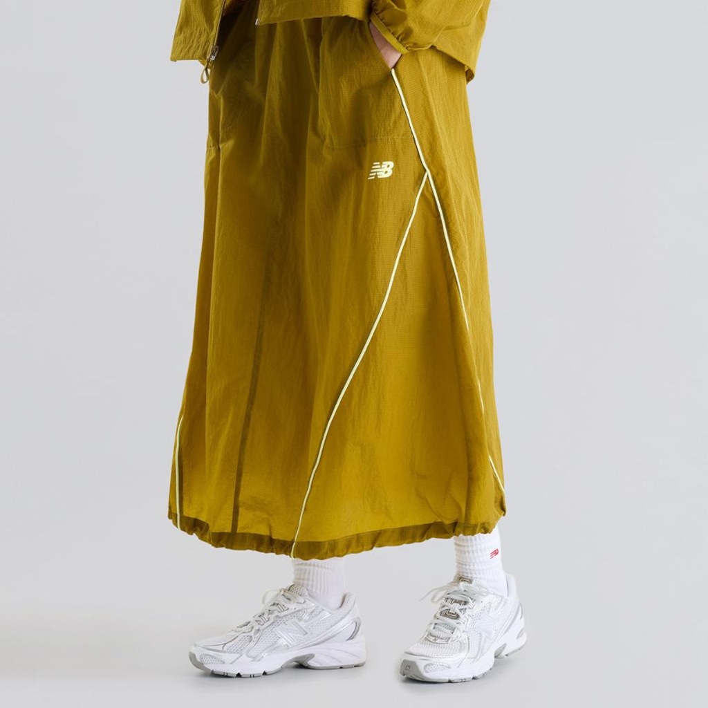 Imagem 2 do produto Saia New Balance Sport Legacy Woven Feminina