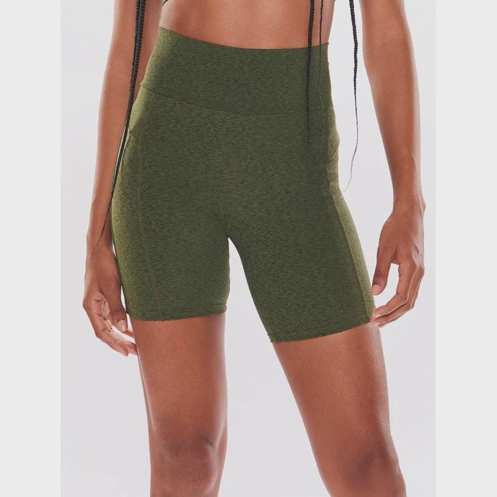Imagem 2 do produto Bermuda BODYFORSURE Lisa Olive Tree - Feminina