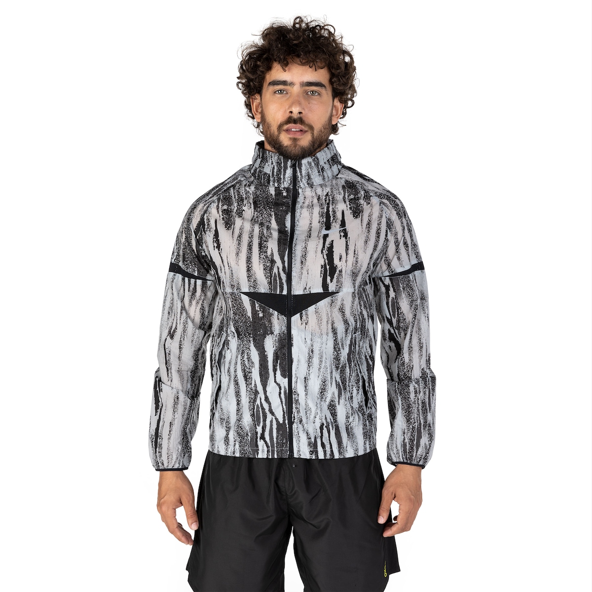 NIKE　WILD RUN WR JACKET Jaqueta Nike com Capuz Windrunner Wild Run - Masculina