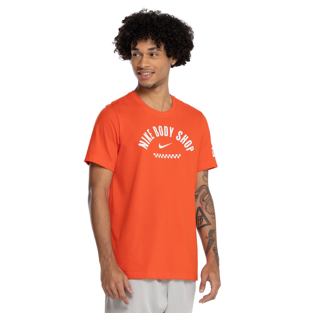 Camiseta Masculina Nike Manga Curta Dri-Fit Body SH | Centauro