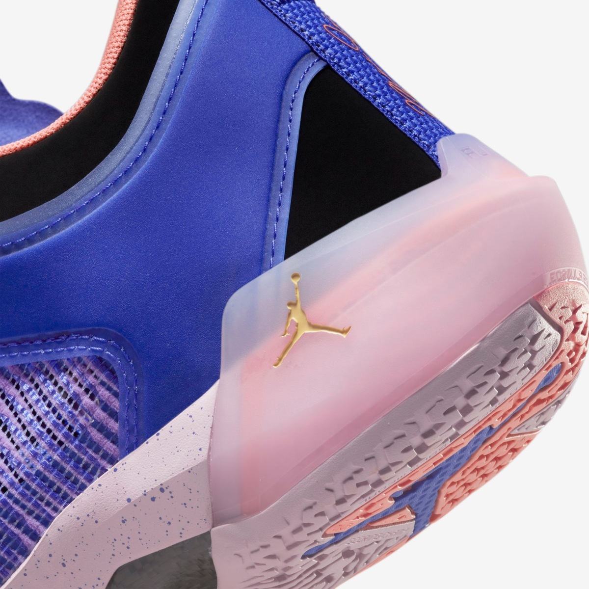 Tênis Nike Air Jordan XXXVII Low - Masculino | Centauro