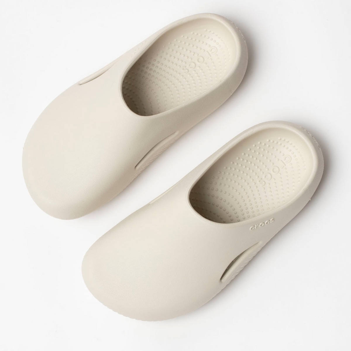 「Light Mellow Summer」 Crocs Mellow Clog | Centauro
