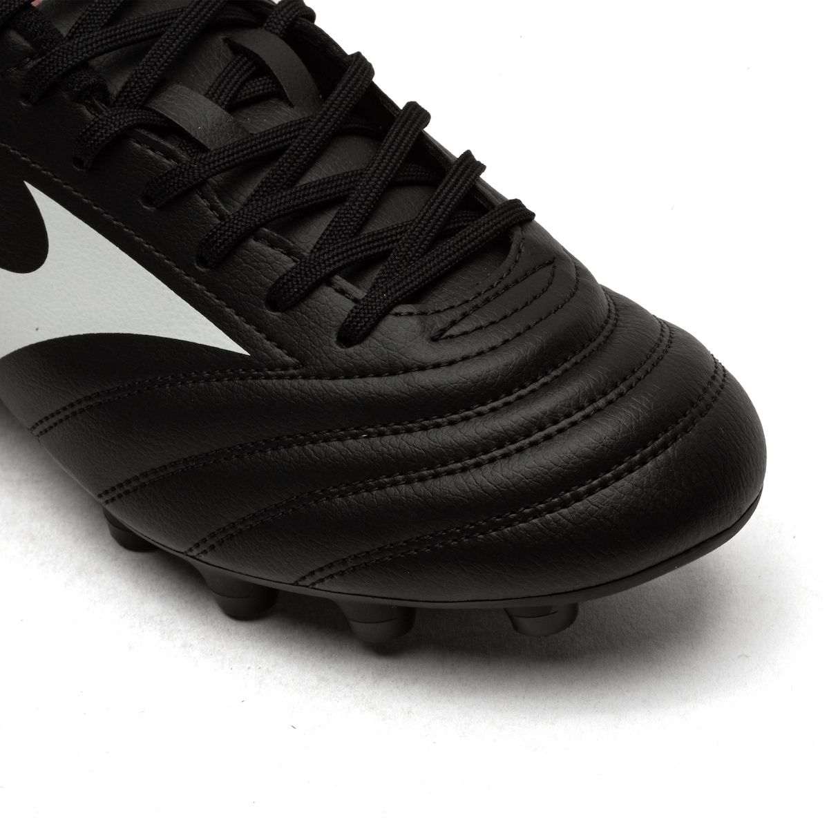 Chuteira de Campo Mizuno Morelia Club MD Adulto em Promoção | Centauro