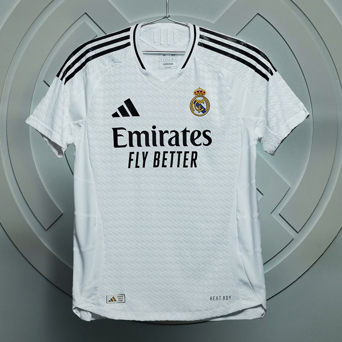 ウェア Real Madrid 24-25   authentic CL Camisa do Real Madrid I 24/25 adidas Masculina Authentic