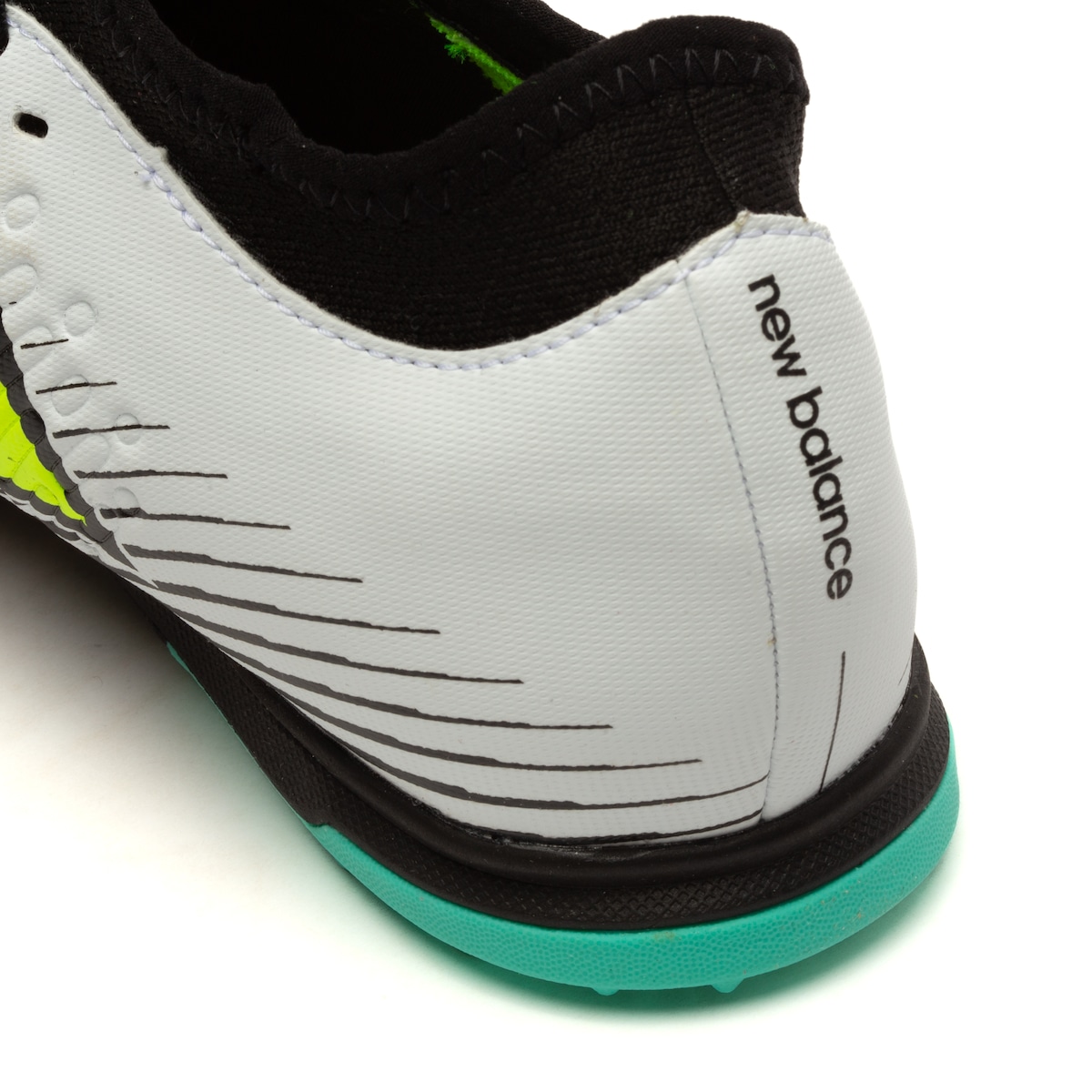 Chuteira Society New Balance Tekela Magique TF V4 Adulto em