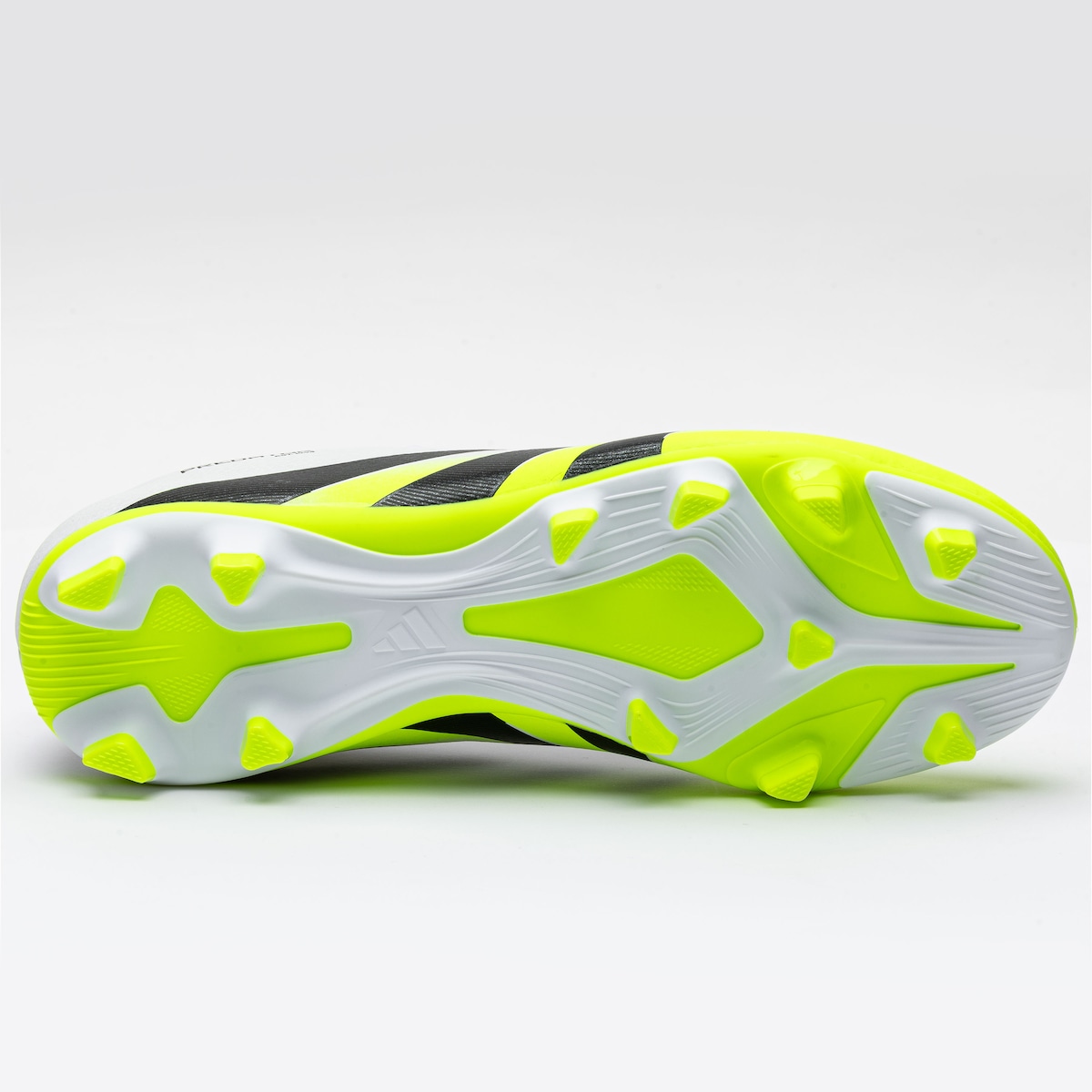 Chuteira Campo Júnior adidas Predator Club Firm Multi-Ground em