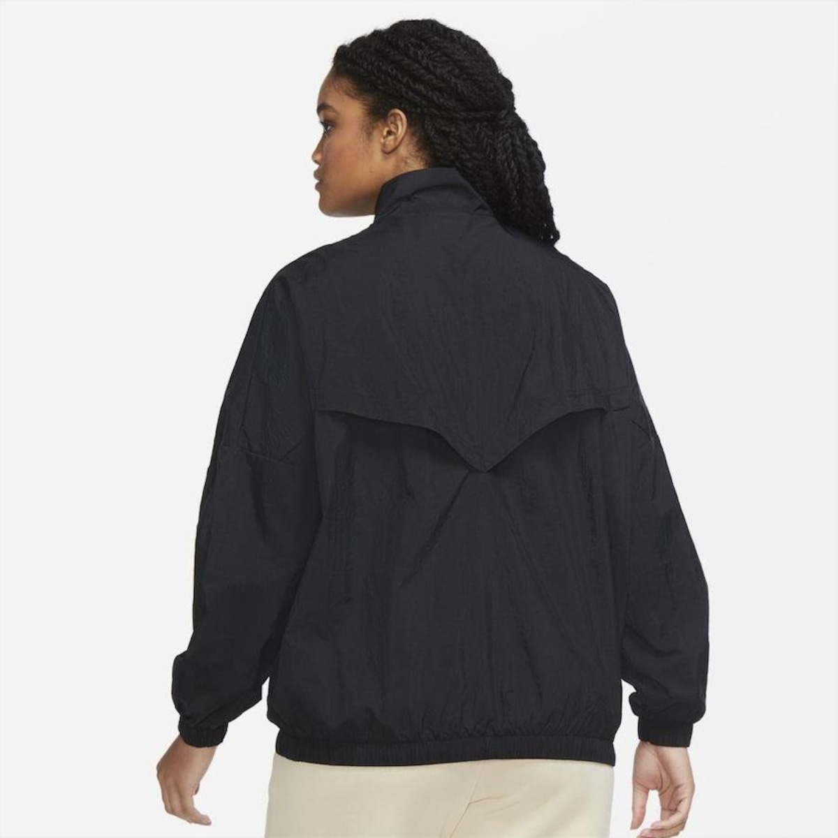 Jaqueta com Capuz Nike Sportswear Essential Windrunner Feminina