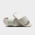 Opção de cor BEGE de Chinelo Nike Victori One - Slide - Masculino