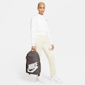 Mochila Nike Elemental Hbr 21L Recortes Respiráveis MARROM