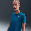 Opção de cor AZUL ESCURO de Camiseta Nike Training Dri-FIT - Feminina
