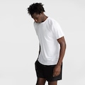 Opção de cor BRANCO de Camiseta Masculina ASICS Manga Curta Jacquard Antiodor Cava Tradicional