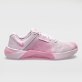 Opção de cor ROSA de Tênis Feminino Nike Metcon 10