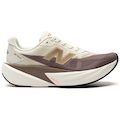 Tênis Feminino New Balance Fuelcell Rebel V5 MARROM/AMARELO CLA