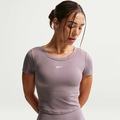 Camiseta Cropped Nike Dri-FIT One Feminina ROXO