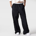 Calça Nike Sportswear Loose Parachute Pants Feminina PRETO/BRANCO