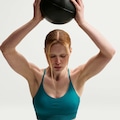 Opção de cor VERDE de Top Dri-FIT Nike Pro Feminino