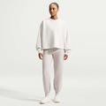 Calça Nike Dri-Fit 247 Soft Knit Feminina BEGE
