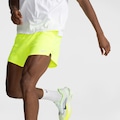 Opção de cor VERDE de Bermuda Nike Stride Men's Aero-FIT 5 Masculina