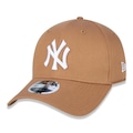 Boné Aba Curva New Era New York Yankees 3930 White on Brown MLB - Fechado - Adulto BRANCO/MARROM