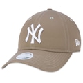 Boné Aba Curva New Era 9Twenty Mlb New York Yankees - Strapback - Feminino CAQUI