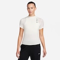 Camiseta Nike Dri-Fit Run Division - Feminina Laranja Cla/Preto