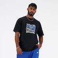 Camiseta New Balance Graphic 527 - Masculina PRETO
