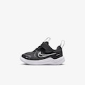 Opção de cor PRETO/BRANCO de Tênis Nike Cosmic Runner - Infantil