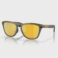 Óculos de Sol Oakley Unissex Frogskins Range Dark Brush Prizm 24k Polarized SORTIDA